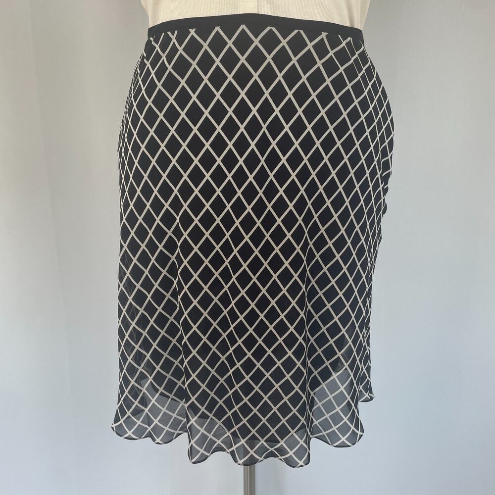 Jones New York Skirt Size 14 Navy White Windowpane Minimal Chiffon Flowy Office